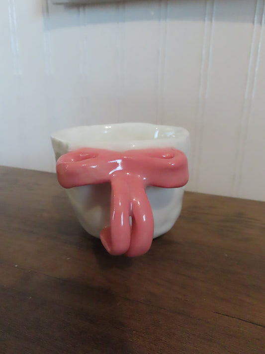 Bow mug